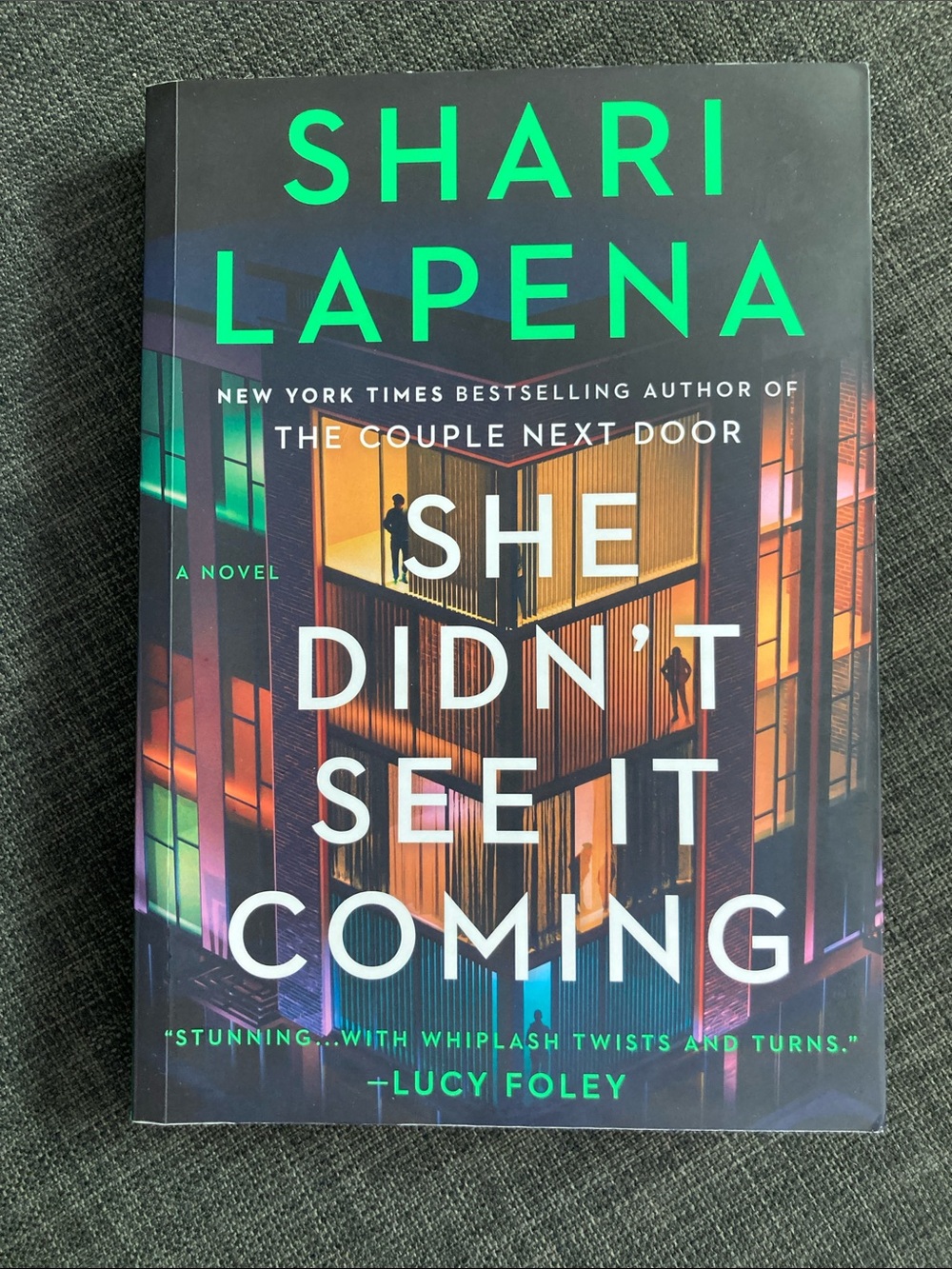 Shari Lapena Thriller Paperback — She didn’t see it coming Indigo